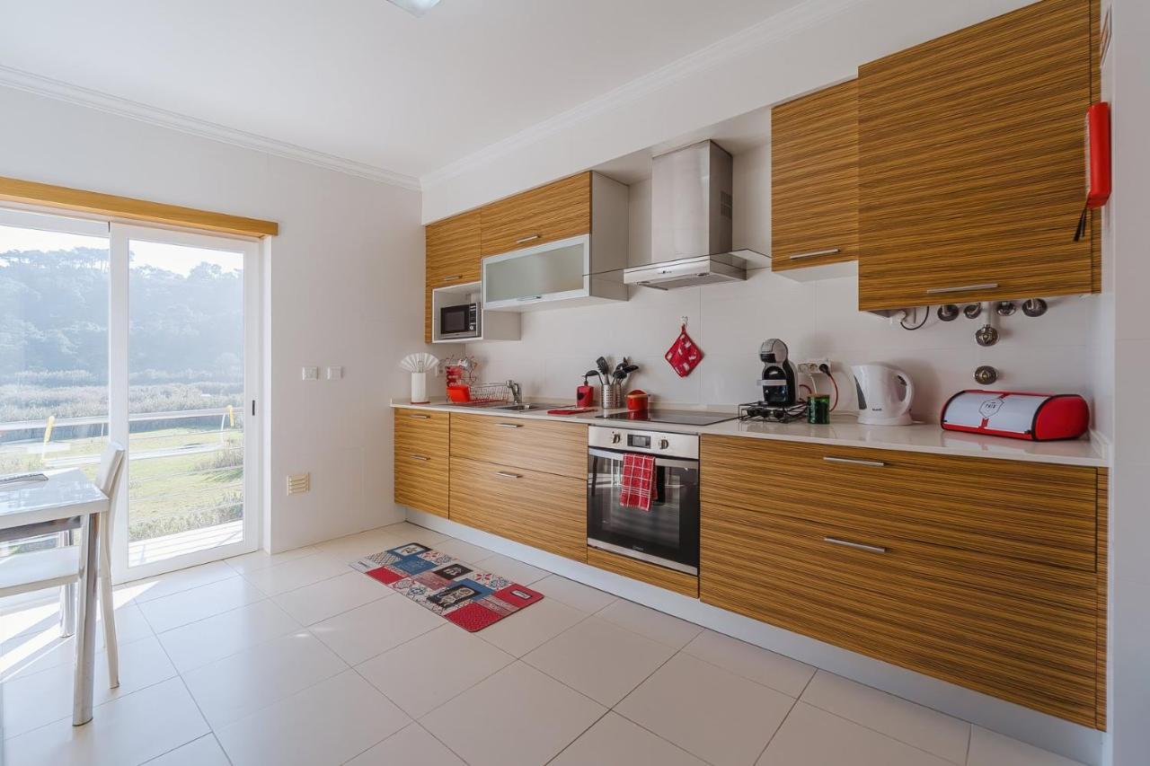 נאזרה Farol Beach Place מראה חיצוני תמונה